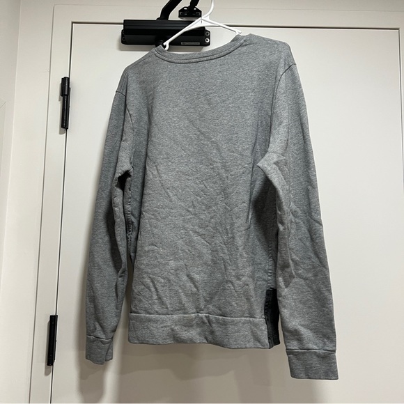 Balenciaga Men's Crewneck - Picture 2 of 6